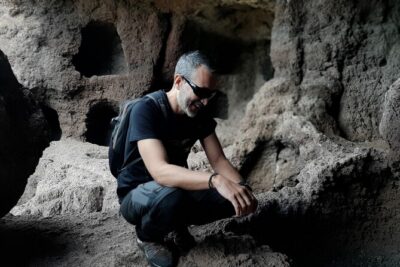 Barranco de las Vacas, caves & village by Sky Rebels local guides - The morning rhythm: pickup, vehicle time, and a small group pace