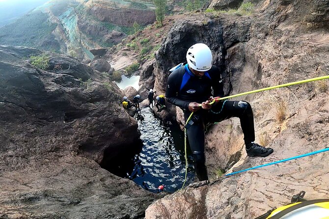 Canyoning in Gran Canaria: The Hidden Waterfalls and Magic Pools - Group Size, English-First, and Getting Your Bearings
