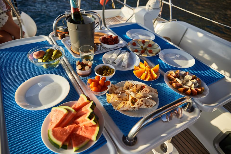 From Puerto de Mogán: Sailboat Trip with Food and Drinks - Who should book this sail trip (and who should skip it)