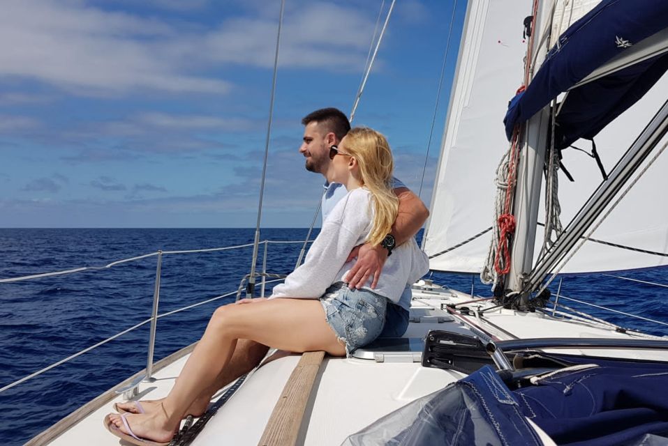 From Puerto de Mogán: Sailboat Trip with Food and Drinks - The rhythm of the 4 hours: sail out, snorkel, sail back