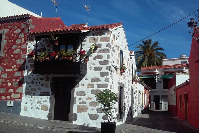 Full Day Across the Island Tour from Las Palmas - San Bartolomé de Tirajana: a free window into village life