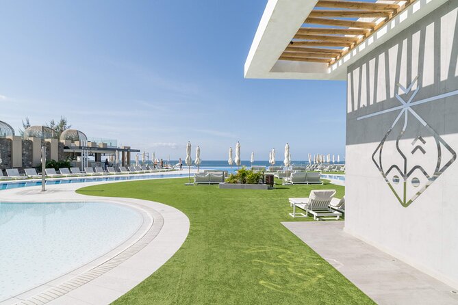 Full Day Ticket at Perchel Beach Club with Lunch - Outside food rules: what you can and can’t bring