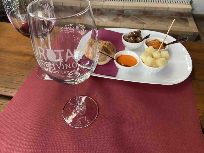 Gran Canaria: Best Wineries and Views Tour - Wine + Pairings: Cheese, Local Produce, and the Point of Food