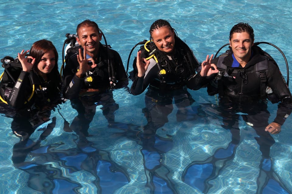 Gran Canaria: Discover Scuba Diving Beginner Program - Planning for pickup, comfort, and medical basics