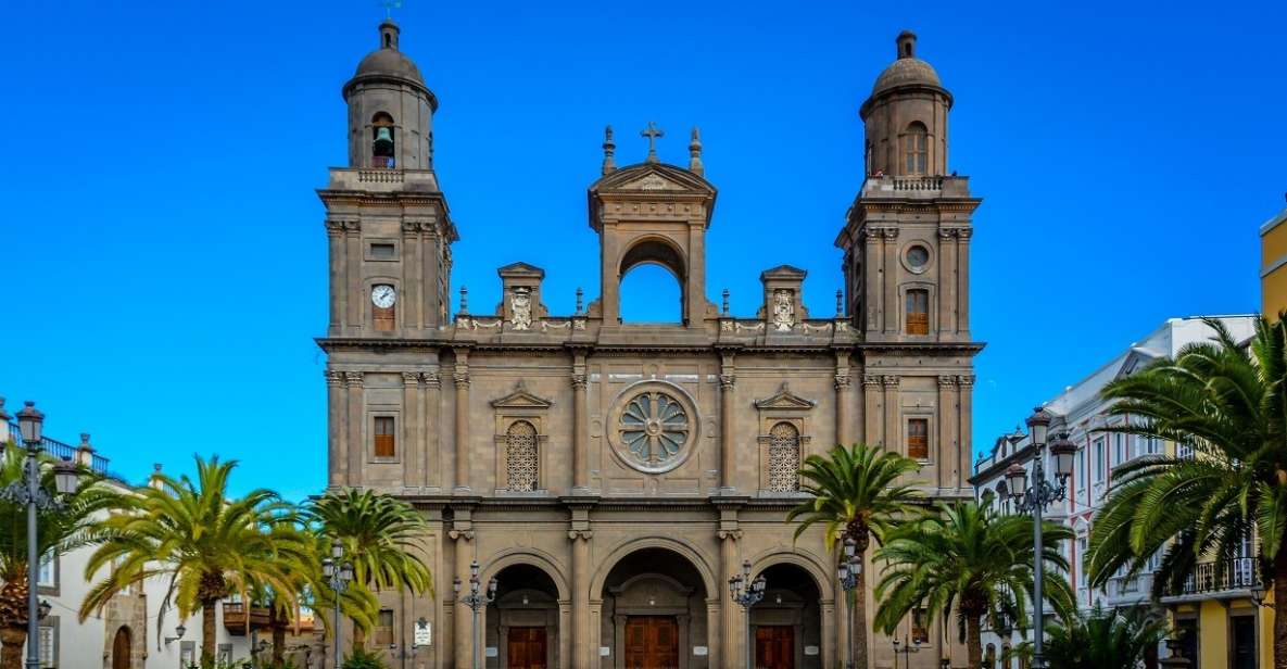 Las Palmas, Botanical Gardens and Bandama Volcano Tour - A 1-day Las Palmas sampler: history, volcano views, and gardens