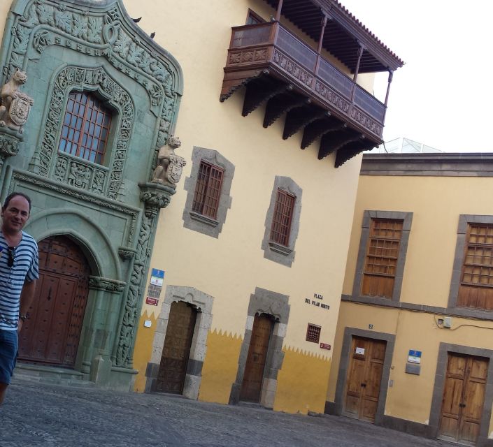 Las Palmas: Private Old City Guided Walking Tour with Tapas - Tapas and a drink stop that’s included, not tacked on