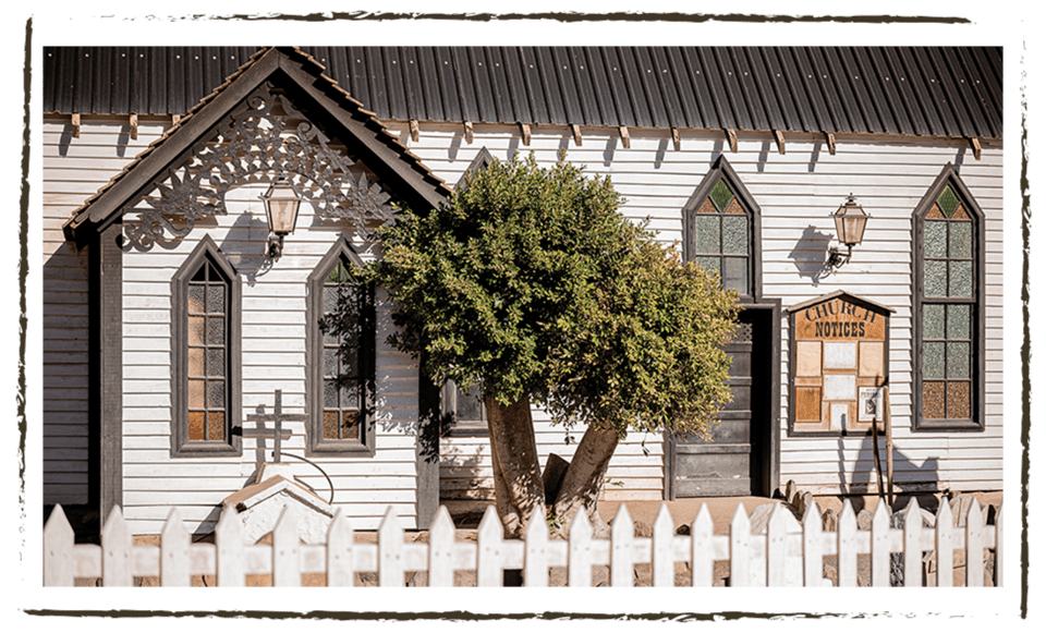 Maspalomas: Tickets to Sioux City Park - Photos, Wanted Posters, and the Themed Store