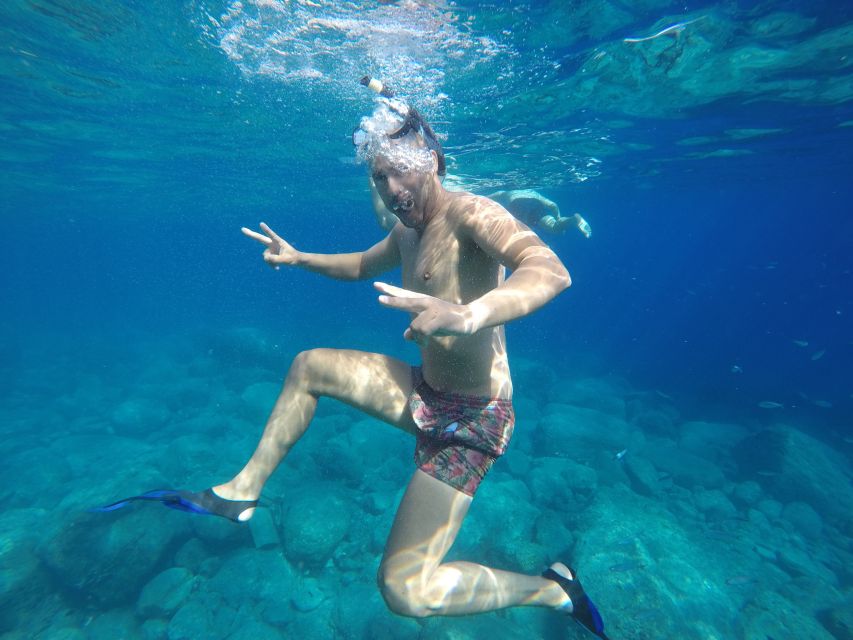 Puerto de Mogan: Boat and Snorkeling Trip - Playa de Tasarte cruise: where the photos start before you swim