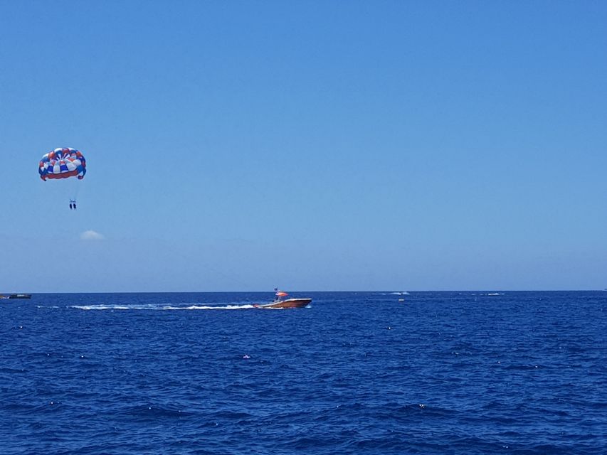 Puerto Rico de Gran Canaria : Parasailing - Entering The Pier: where you meet and how not to waste time