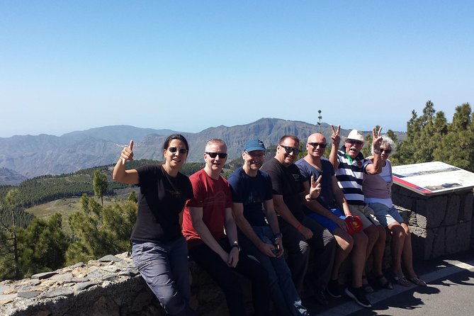 Roque Nublo: hiking on volcanoes with Sky Rebels - Stop 3: San Bartolomé de Tirajana and Canarian village texture