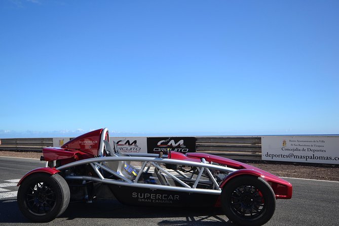 Supercar Experiences on the Circuit of Maspalomas - Safety First, But Still Fun