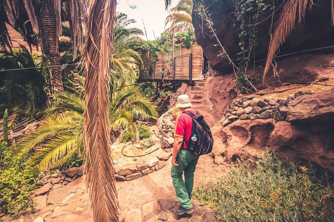 The Red Canyon Tour - Small Group Trip with Local Food Tasting ツ - La Fortaleza de Ansite: cave history and a short hike with a real payoff