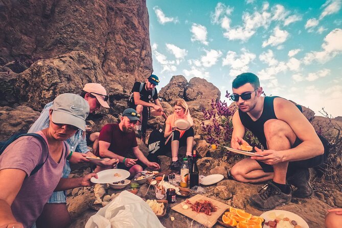 The Volcano Heart Tour: Hiking, Tasting and Sunset Experience - Stop 3 + 4: Cruz de Tejeda and Tajinaste Restaurant lunch