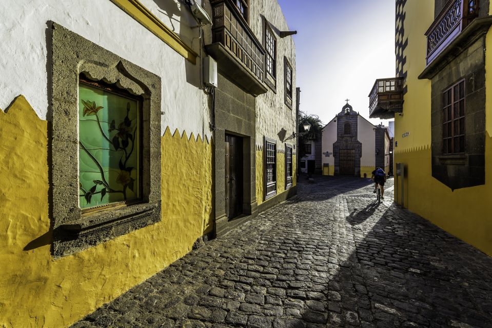 Walking tour Vegueta Old Town Las Palmas ( only in english) - Where the tour starts: Bar Tasca la Picadita on Herreria Street